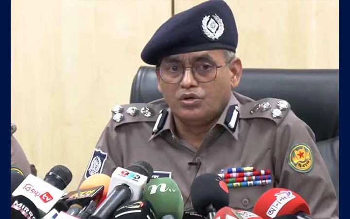 হাদির ওপর হামলাকারী আসামি দেশেই আছে: ডিএমপি