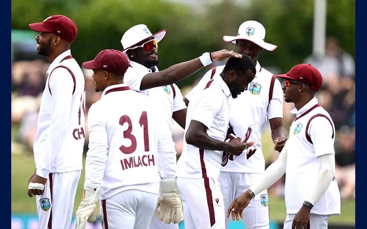 কিউইদের রান পাহাড়ে চাপা পড়েও জবাব দিচ্ছে ক্যারিবিয়রা