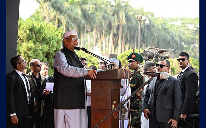 হাদি তুমি আমাদের বুকের মধ্যে আছো: প্রধান উপদেষ্টা