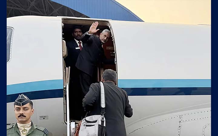 ঢাকা ছাড়লেন জয়শঙ্কর