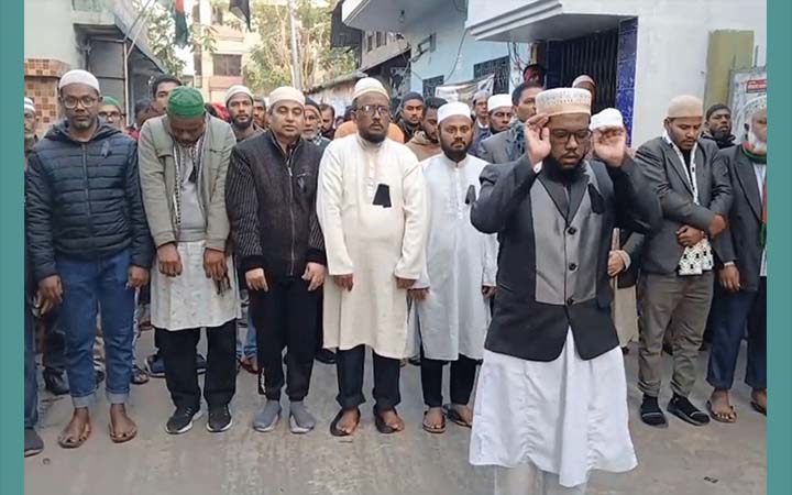 ঝালকাঠিতে খালেদা জিয়ার গায়েবানা জানাজা অনুষ্ঠিত