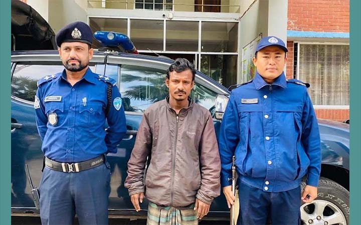 সড়কের পাশে ফেলে রেখে যাওয়া সেই দুই শিশুর বাবা পুলিশ হেফাজতে