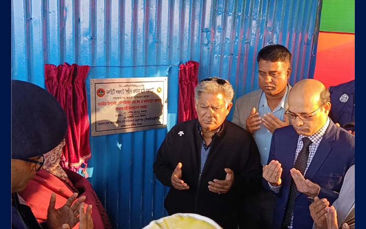 জানুয়ারিতেই হাদি হত্যাকাণ্ডে জড়িতদের মুখোশ উন্মোচন হবে : নৌ উপদেষ্টা