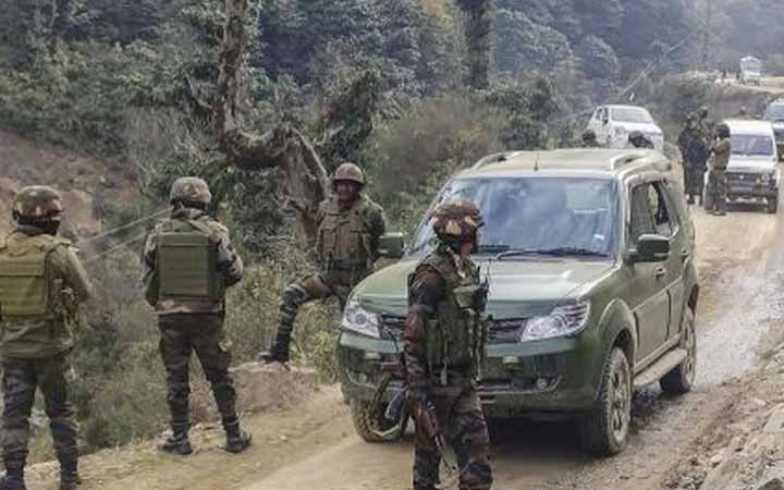 জম্মু-কাশ্মিরে সড়ক দুর্ঘটনায় ১০ ভারতীয় সৈন্য নিহত
