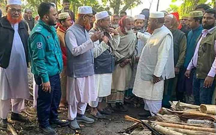 নির্বাচনী সহিংসতাঃ জামায়াত সমর্থকের বাড়িতে আগুন