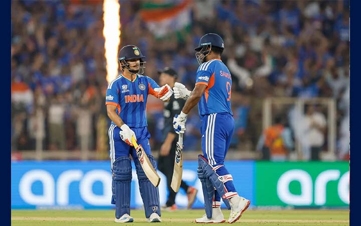 ফাইনালে নিউজিল্যান্ডকে ২৫৬ রানের লক্ষ্য দিল ভারত