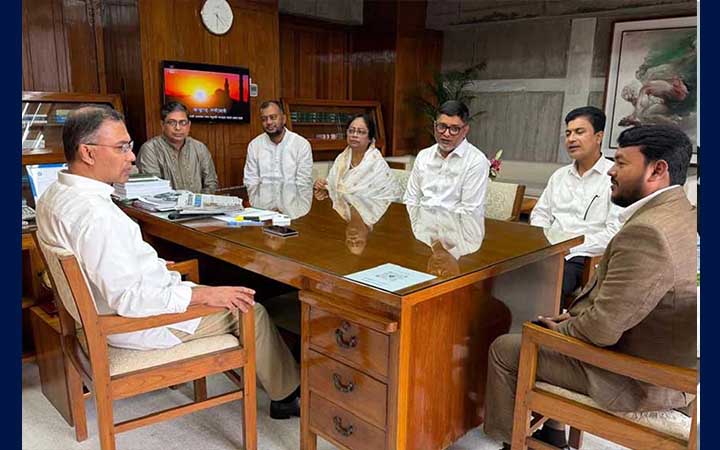 প্রধানমন্ত্রীর সঙ্গে নবনিযুক্ত পাঁচ সিটি প্রশাসকের সাক্ষাৎ