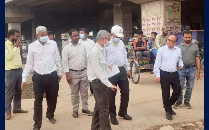 আবদুল্লাহপুরে বিআরটি প্রকল্পের সংস্কারকাজ পরিদর্শনে সেতুসচিব