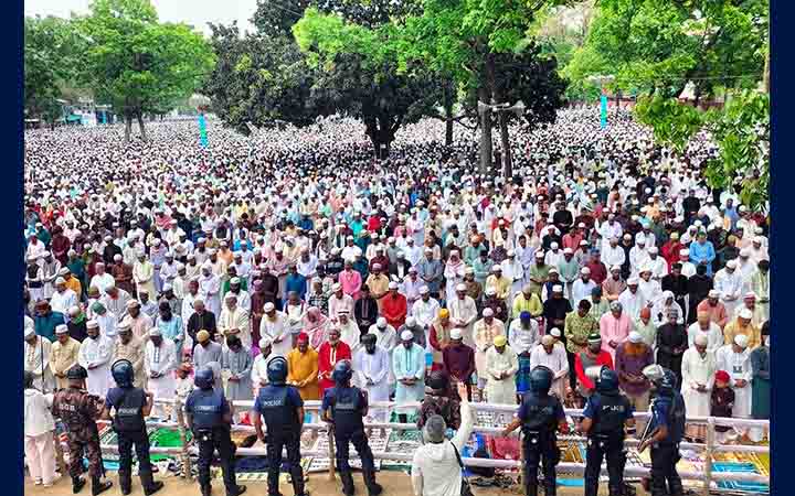 শোলাকিয়ায় ১৯৯তম ঈদ জামাতে লাখো মুসল্লির ঢল
