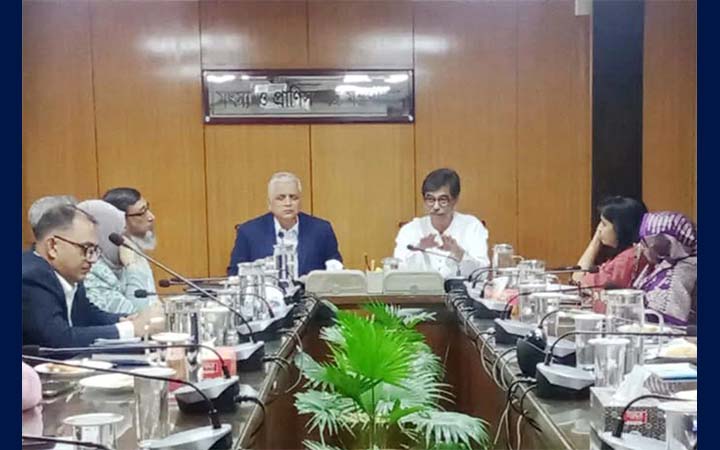 দেশ গঠনে অবদান রাখলে কর্মকর্তা-কর্মচারীদের মূল্যায়ন করবে সরকার: প্রাণিসম্পদমন্ত্রী