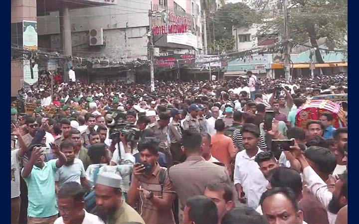 প্রধানমন্ত্রীর আগমন ঘিরে নয়াপল্টনে নেতাকর্মীদের ঢল