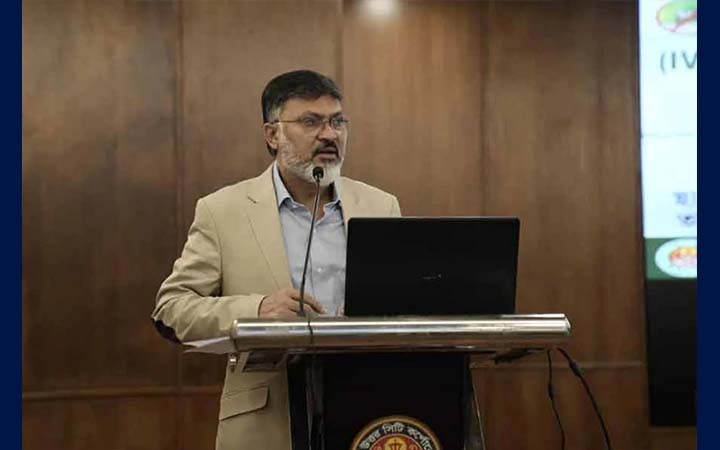 ডিএনসিসি বর্জ্য ব্যবস্থাপনা ও মশক নিয়ন্ত্রণ কার্যক্রম জোরদারভাবে বাস্তবায়ন করছে : প্রশাসক