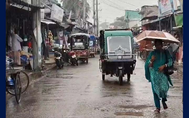 কলাপাড়ায় কালবৈশাখী ঝড় ও বজ্রবৃষ্টিতে বিপর্যস্ত