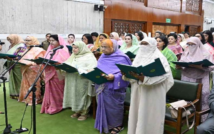 সংরক্ষিত নারী আসনে ৪৯ এমপির শপথ গ্রহণ সম্পন্ন