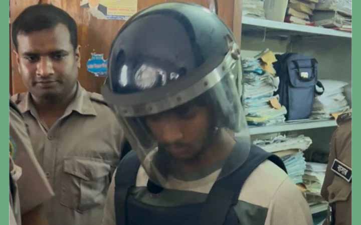 বাবার সামনে স্কুলছাত্রীকে অপহরণের মামলায় আসামি রিমান্ডে
