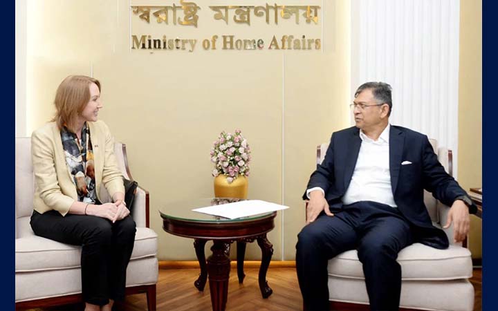 স্বরাষ্ট্রমন্ত্রীর সঙ্গে অস্ট্রেলিয়ার হাইকমিশনারের সাক্ষাৎ