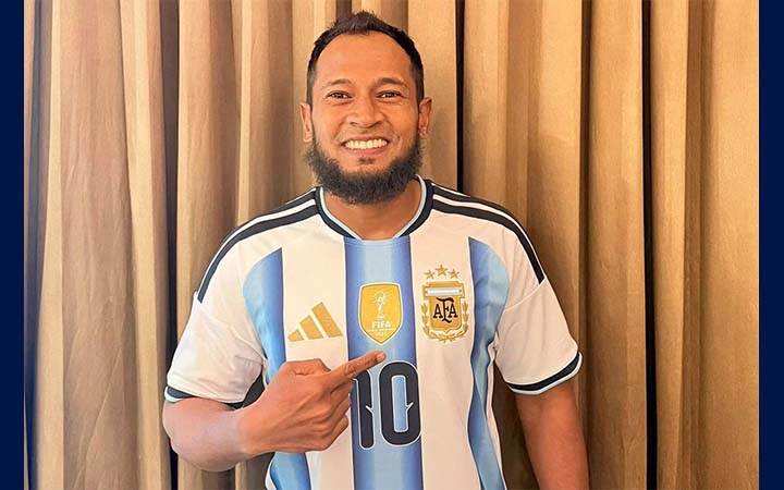 মেসির আর্জেন্টিনাকে নিয়ে মুশফিকের ফেসবুক পোস্ট ভাইরাল