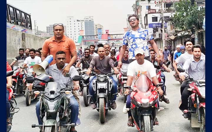 টঙ্গীতে যুবদলের মোটরসাইকেল মহড়া