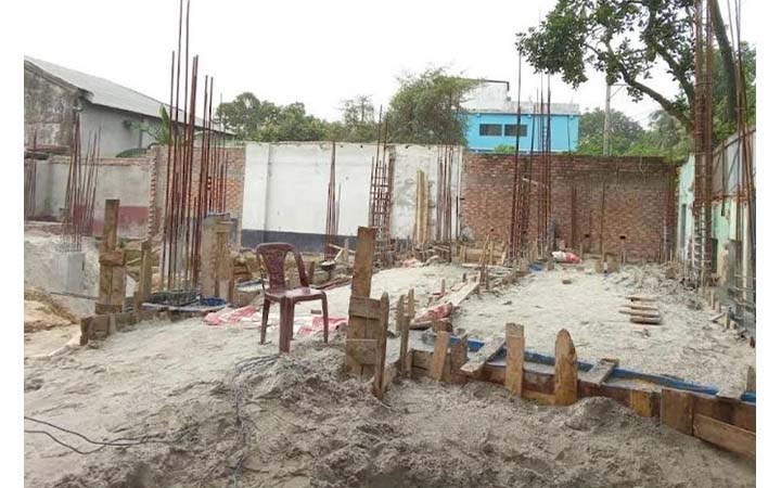 বগুড়ায় আদালতে মামলা চলাকালে ভবন নির্মাণের অভিযোগ