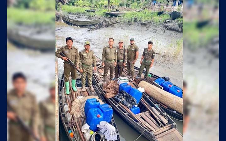 সুন্দরবনে বিষ দিয়ে মাছ শিকারের চেষ্টা: ৩ নৌকা জব্দ