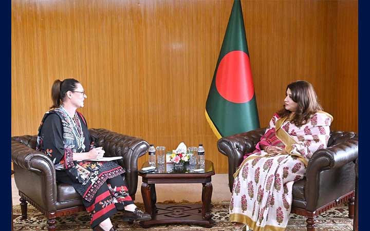পররাষ্ট্র প্রতিমন্ত্রীর সঙ্গে আইওএম মিশন প্রধানের বৈঠক