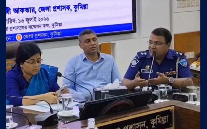 আপনার বহু আগে আমি ছাত্রদল করেছি’ বলা এসপির ভিডিও ভাইরাল