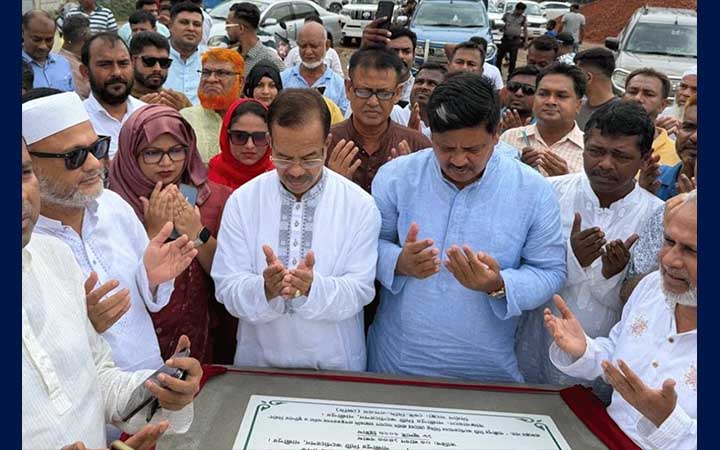 গাজীপুরের ইছালী-পূবাইল কলেজগেট সড়কের নির্মাণকাজ উদ্বোধন