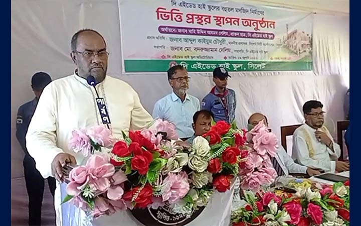 বেশি বৃক্ষরোপণের মাধ্যমে সবুজ সিলেট গড়ে তুলতে হবে: সিসিক প্রশাসক
