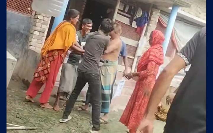 বাবার মরদেহ দাফনের আগেই জমি নিয়ে বিরোধ, ভাইদের সংঘর্ষে আহত ৬