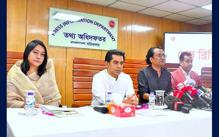 বিটিভিতে নিজেদের ছবি কম দেখানোর অনুরোধ তথ্যমন্ত্রী-প্রতিমন্ত্রীর
