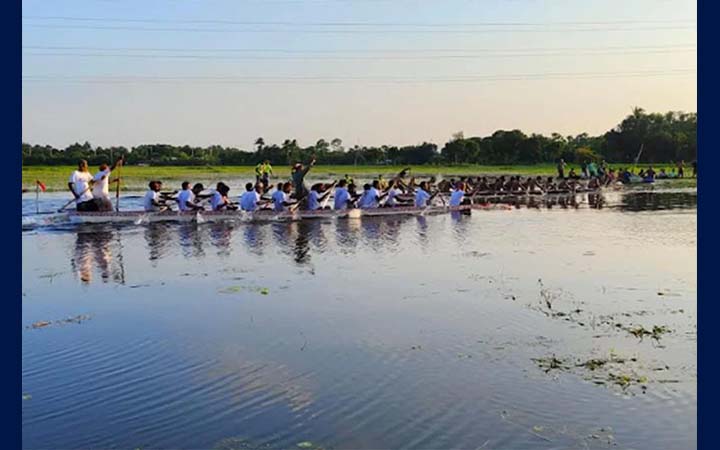 কুষ্টিয়ায় ঐতিহ্যবাহী নৌকা বাইচ