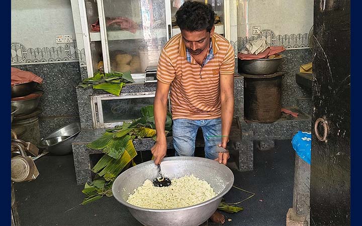 সুনাম হারাচ্ছে নাটোরের ২০০ বছরের ঐতিহ্য কাঁচাগোল্লা