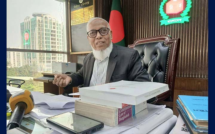 পদত্যাগের দিন থেকে পরবর্তী ৯০ দিনের মধ্যে উপ-নির্বাচন হবে: নির্বাচন কমিশনার
