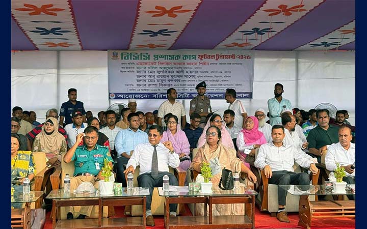 বরিশালে ফুটবল টুর্নামেন্টের উদ্বোধন