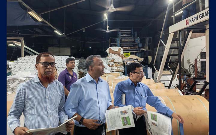 পাঠ‍্যবইয়ের মান তদারকিতে ছাপাখানায় প্রধানমন্ত্রীর বিশেষ সহকারী গিয়াস উদ্দিন রিমন
