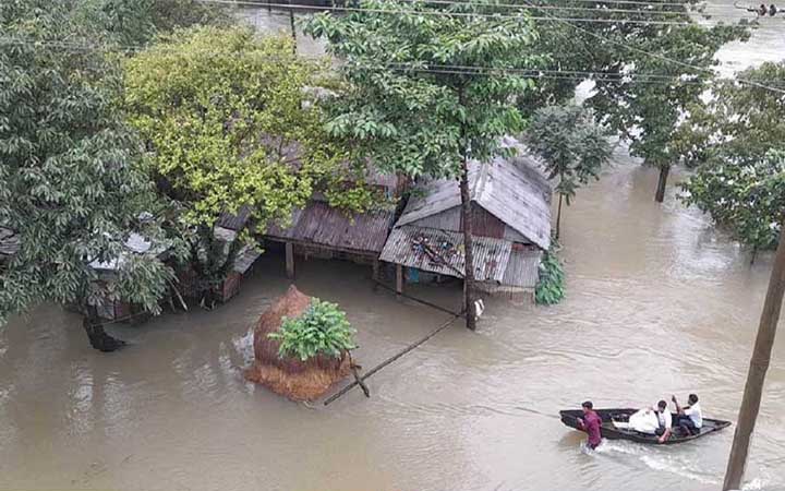 বন্যার্তদের জন্য প্রধান উপদেষ্টার তহবিলে অনুদান পাঠাবেন যেভাবে