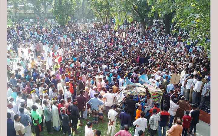 তারেক রহমানের মামলা প্রত্যাহারের দাবিতে বিক্ষোভ