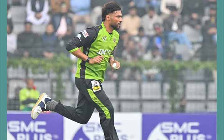 যে রেকর্ডে সাকিবকে টপকালেন আমির