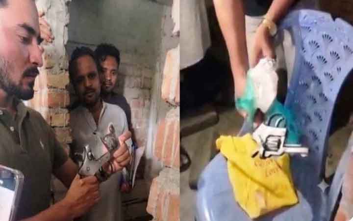 আশুলিয়ায় ‘মেইড ইন পাকিস্তান’ লেখা পিস্তল উদ্ধার