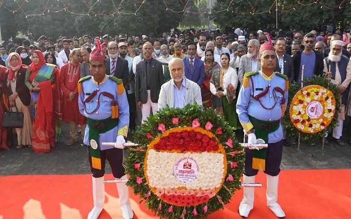 বর্ণাঢ্য আয়োজনে বাকৃবিতে মহান বিজয় দিবস পালিত