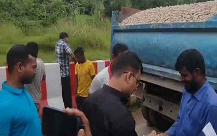 সিলেটে চুরি হওয়া ৩৫ হাজার ঘনফুট পাথর উদ্ধার
