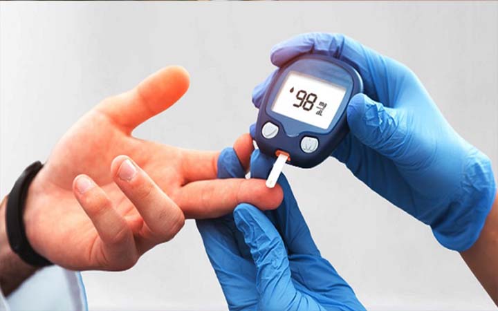 যে ৫ লক্ষণে জানতে পারবেন রক্তে শর্করার মাত্রা বাড়ল কি না?