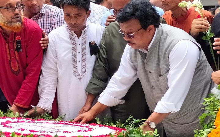 বঙ্গবন্ধুর প্রতি বাংলাদেশ শিল্পকলা একাডেমির শ্রদ্ধাঞ্জলি