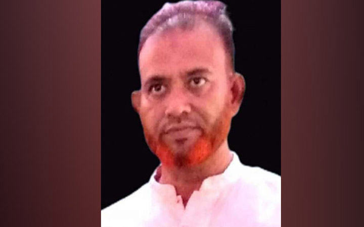 কুপিয়ে হাত বিচ্ছিন্নের পর মৃত্যু নিশ্চিত করতে বুকে গুলি