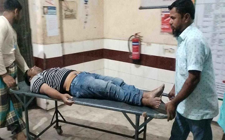 ব্রাহ্মণবাড়িয়ায় ট্রেনের ধাক্কায় রিকশার যাত্রী নিহত