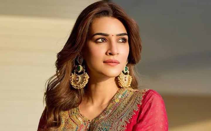 কাজের চাপে বিয়ের পিড়িতে বসা হচ্ছে না এই নায়িকার