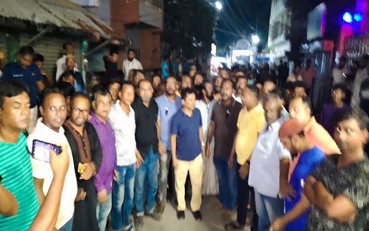 সাঈদীকে খুলনায় দাফন না করার দাবিতে বিক্ষোভ