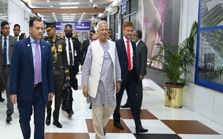 দেশে ফিরেছেন প্রধান উপদেষ্টা