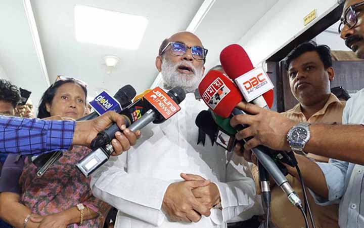 ‘ডিম ১২ টাকার বেশি বিক্রি করলেই ব্যবস্থা’