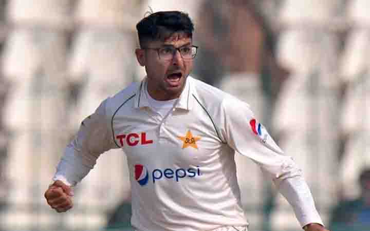 পরামর্শ না মানায় শাস্তির মুখে পাকিস্তানি স্পিনার